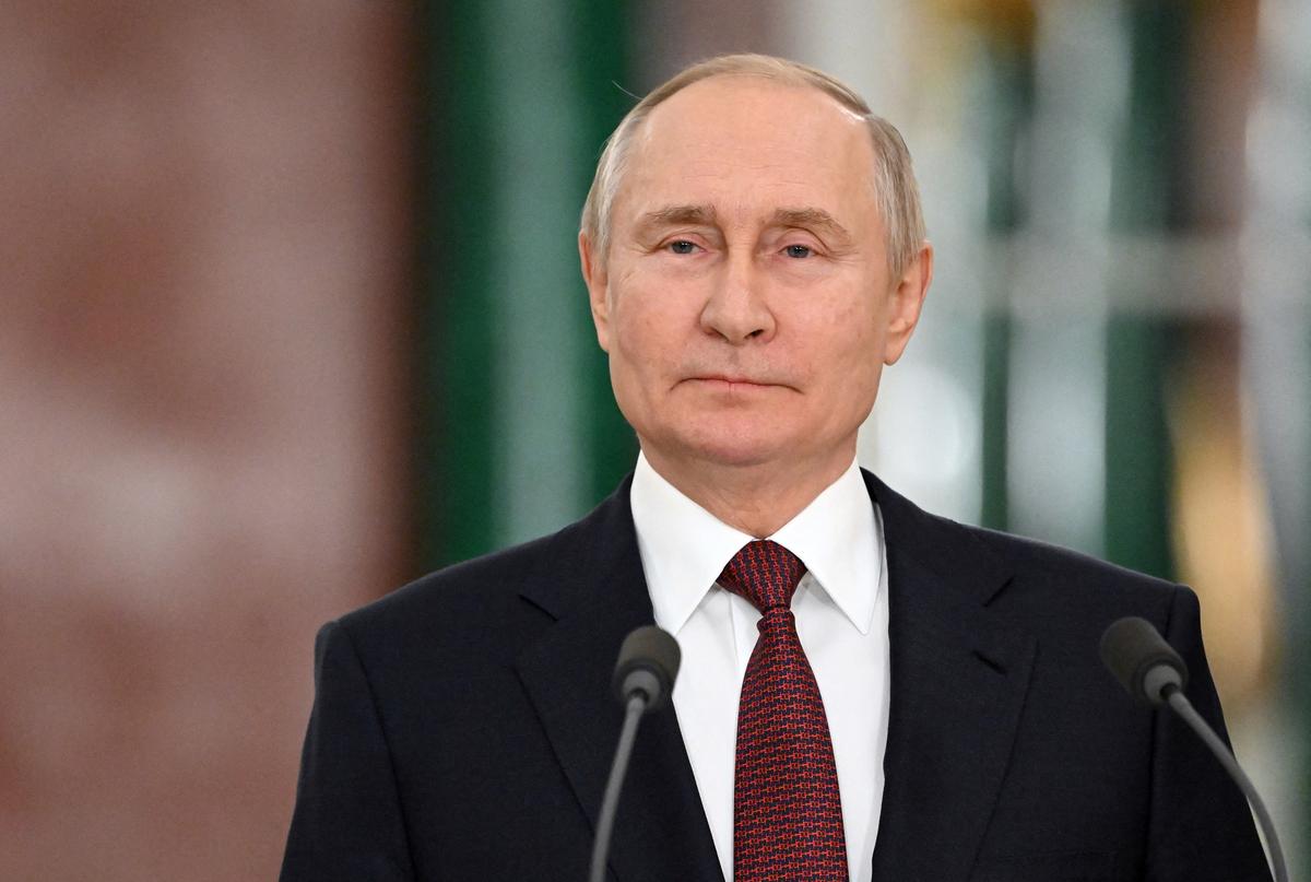 Putin Says Russia Ready to Negotiate Over Ukraine