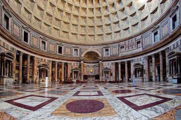 The interior walls display a range of colored marble drawn from all over the ancient Roman empire, showing the reach of Emperor Hadrian.(<span class="mw-mmv-author"><a class="new" title="User:Macrons (page does not exist)" href="https://commons.wikimedia.org/w/index.php?title=User:Macrons&action=edit&redlink=1">Macrons</a></span> /<a class="mw-mmv-license" href="https://creativecommons.org/licenses/by-sa/4.0" target="_blank" rel="noopener">CC BY-SA 4.0</a>)