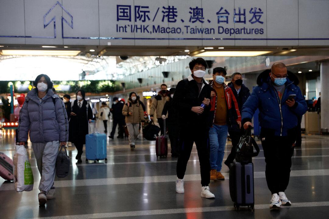 Cluster of Pro-CCP Professors Die Amid Latest COVID Outbreak