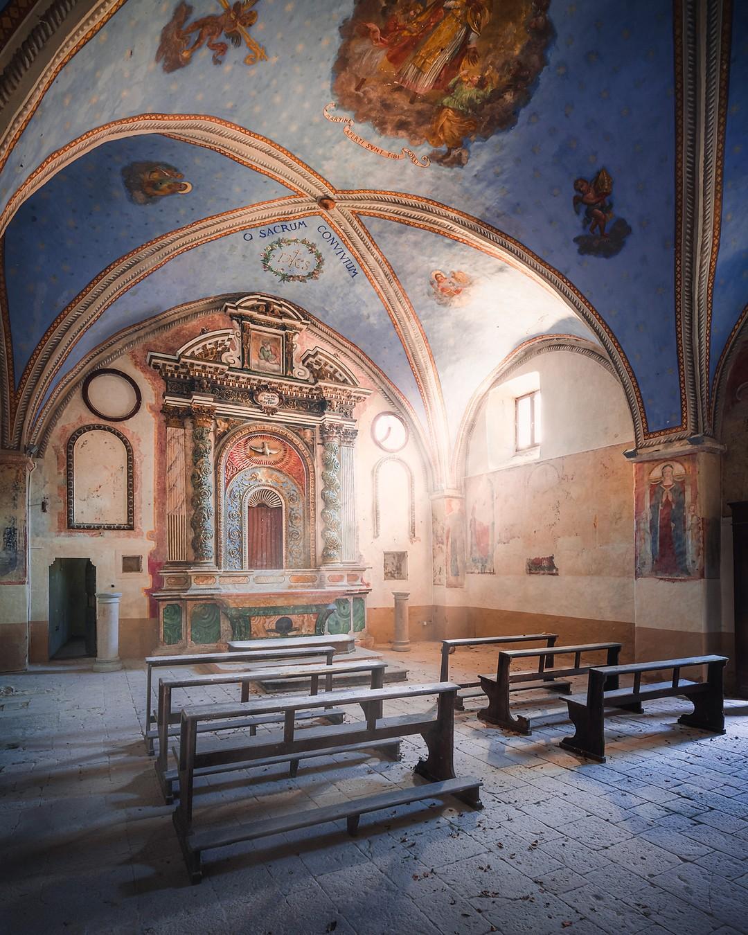 An abandoned church in Italy, parts of which are as old as the 16th century, with additions from the 19th century. (Courtesy of <a href="https://romanrobroek.nl/">Roman Robroek Photography</a> and <a href="https://www.instagram.com/romanrobroek/">@romanrobroek</a>)