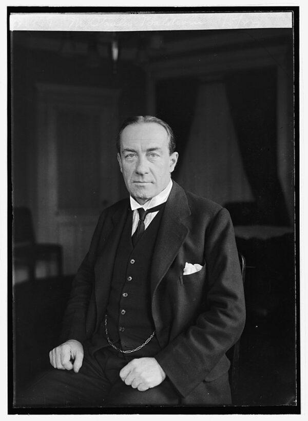 Stanley Baldwin, 1923, Britain’s prime minister who commemorated the completion of the first edition of the Oxford English Dictionary in 1928. (Public Domain)