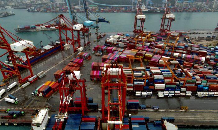 Taiwan’s Exports Down for Three Consecutive Months Amid Weakening Chinese Economy