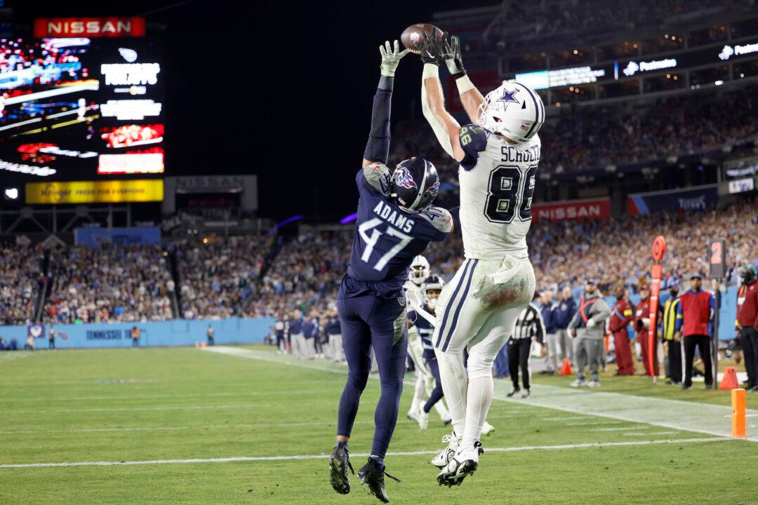 Cowboys Send Battered Titans to Sixth Straight Loss