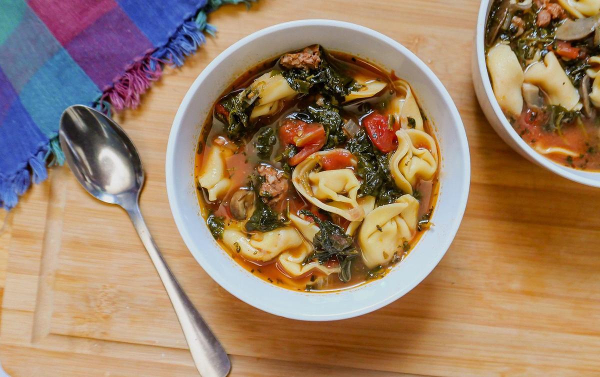 Sausage and Spinach Tortellini Soup