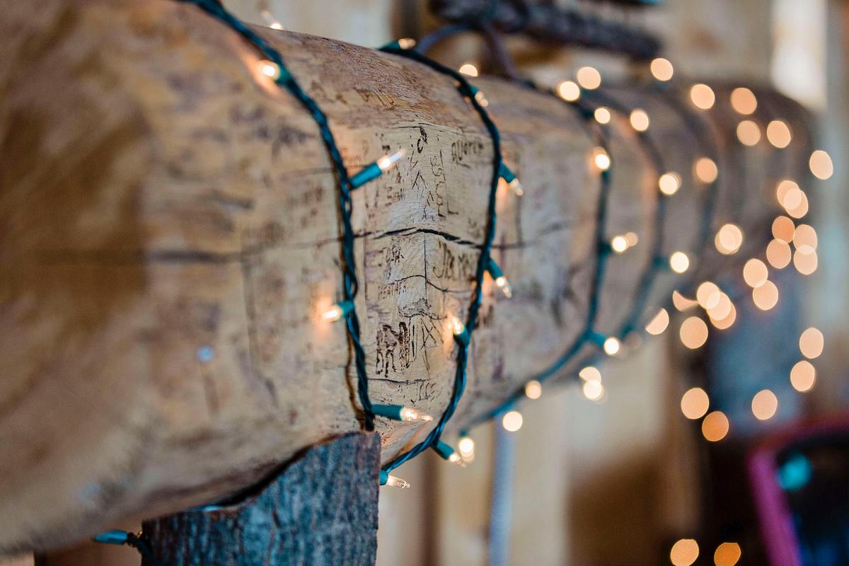 The log hung by the McKearneys for visitors to carve their names. (Courtesy of <a href="https://www.hungry4home.com/">Ruth McKeaney</a>)