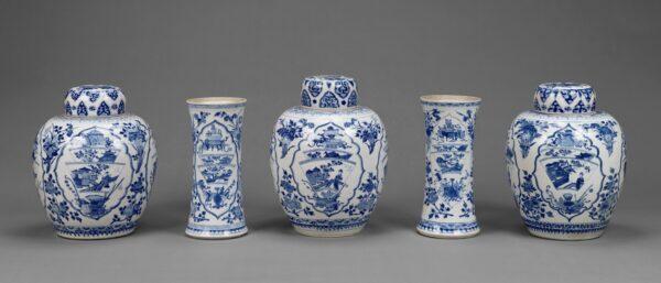 Lidded vases from a set of five, 1662–1722, Chinese (Kangxi reign). Hard-paste porcelain with underglaze blue decoration. The J. Paul Getty Museum. (Public Domain)