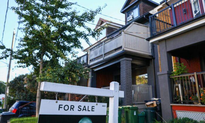 Housing Prices Forecasted to Drop 10 Percent: TD Bank