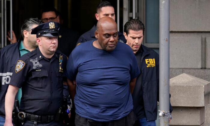 State Seeks Long Prison Term for Accused NYC Subway Gunman
