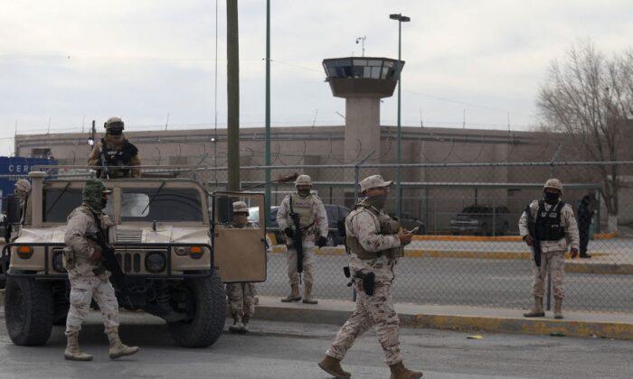 14 Dead, Including 10 Prison Guards, After Armed Attack on Mexican Prison Near US Border
