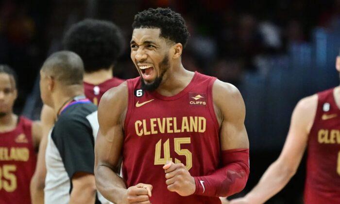 NBA Roundup: Donovan Mitchell Puts up Cavaliers-Record 71 in Overtime Win