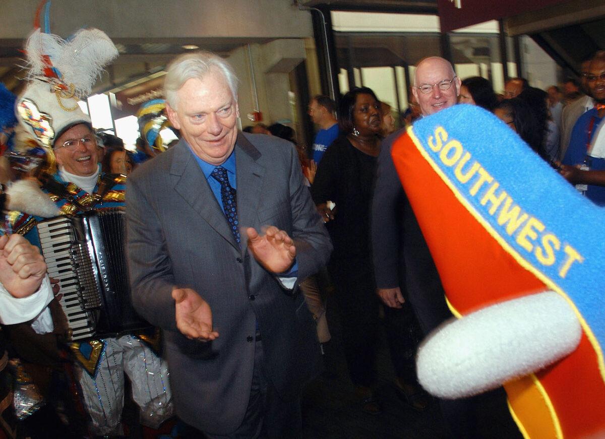 Southwest Airlines Chairman Herb Kelleher at Philadelphia International Airport on May 10, 2004. (William Thomas Cain/Getty Images)