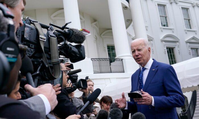 Biden Holds Rare Cabinet Meeting, Urges Secretaries to Speedily Implement New Laws