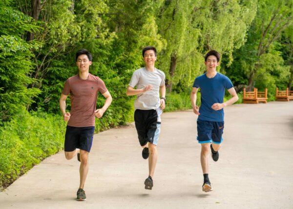 Students jog around the campus of Dragon Springs in Deerpark, N.Y. (Courtesy of Fei Tian College)