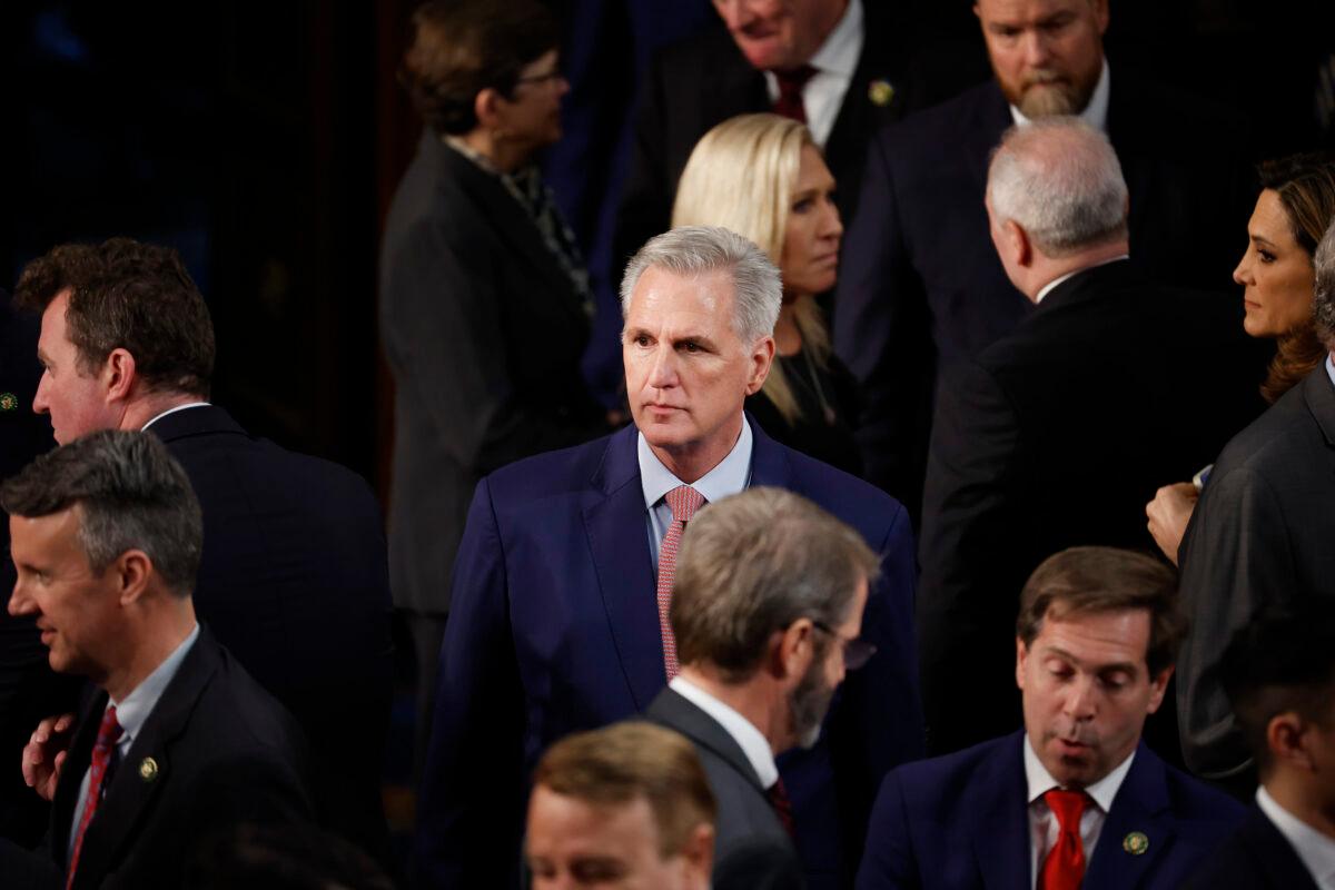 U.S. House Minority Leader Kevin McCarthy (R-Calif.) (C) walks among members of the House in between roll call votes for Speaker of the House of the 118th Congress in the House Chamber of the U.S. Capitol Building in Washington on Jan. 3, 2023. (Chip Somodevilla/Getty Images)