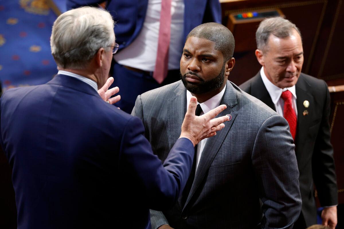 Rep. Byron Donalds (R-Fla.) talks with fellow Republicans after the new Congress failed to elect a new House Speaker at the U.S. Capitol Building in Washington on Jan. 03, 2023. (Chip Somodevilla/Getty Images)