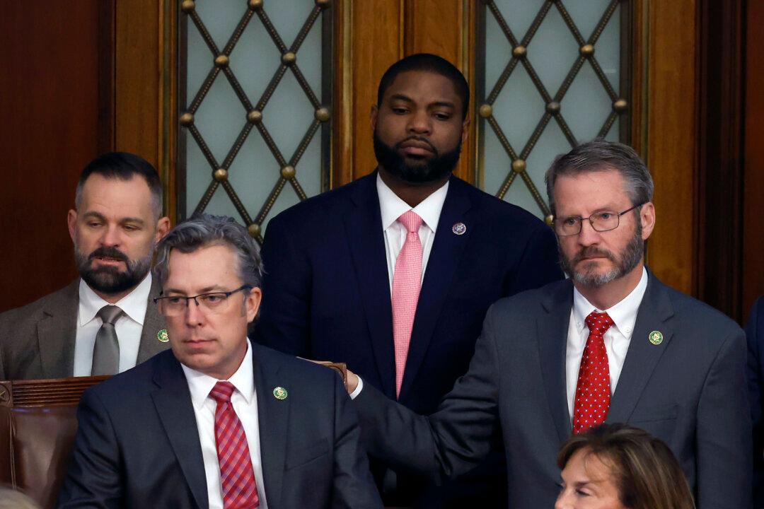 Threat of Government Shutdown Looms as Spending Battle Heats Up in House