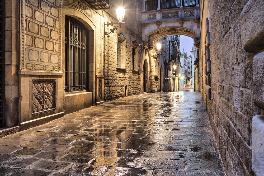 The historic center of the old city of Barcelona, the Gothic Quarter has narrow medieval streets filled with trendy bars, clubs, and Catalan restaurants. (Sergey Dzyuba/Shutterstock)