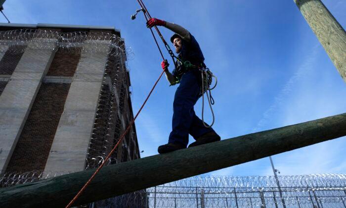 Michigan Program Trains Prisoners to Trim Around Power Lines