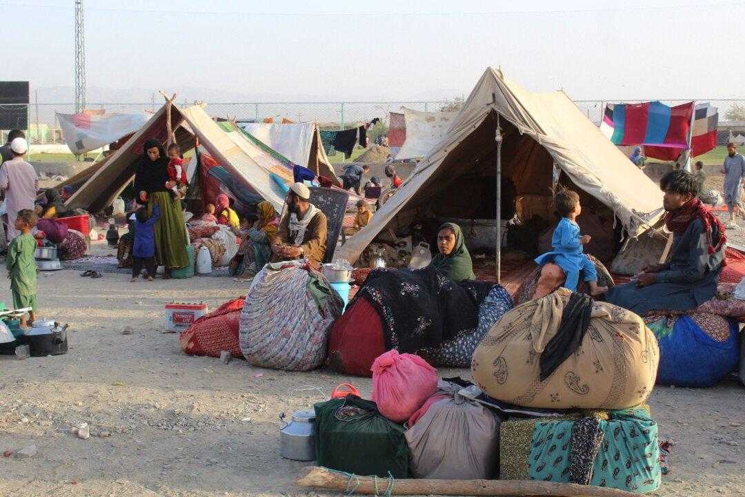 Philippines Agrees to Host Afghan Refugees Applying for US Visas