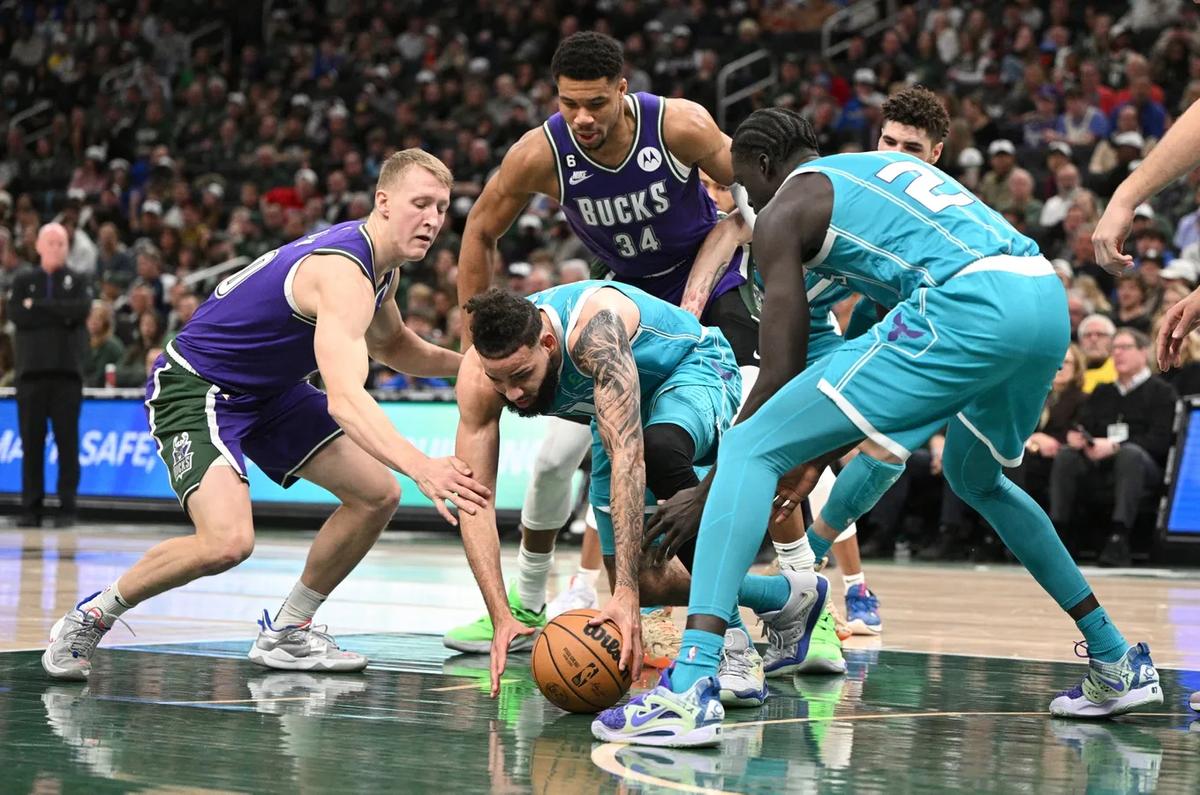 NBA Roundup: Hornets Come out Firing, Blow out Bucks