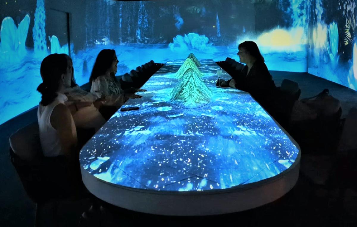 The Table is an exclusive high-tech dining event that takes guests on a cultural and culinary journey through Mexico’s rich history with storytelling, indigenous music, performers and high-tech video mapping. (Photo courtesy of Athena Lucero)