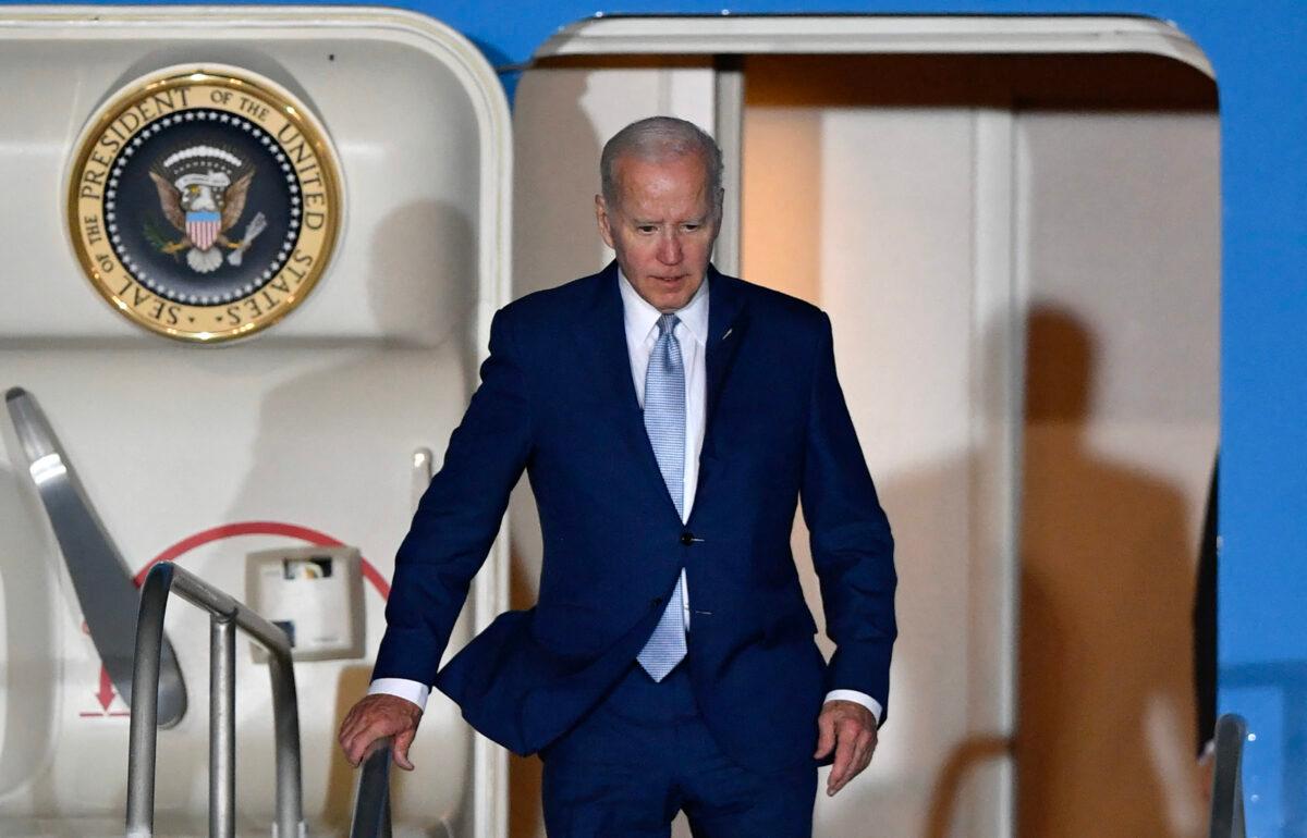  US President Joe Biden disembarks upon landing at Felipe Angeles International Airport in Zumpango de Ocampo, north of Mexico City on Jan. 8, 2023. (Claudio Cruz/AFP via Getty Images)