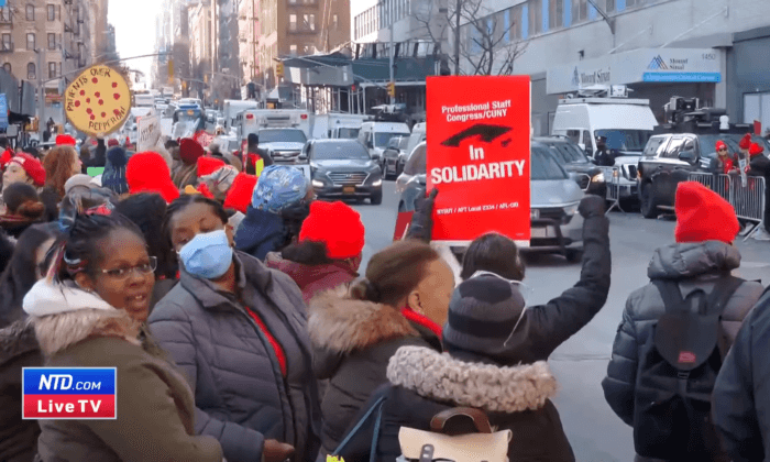 More Than 7,000 Nurses Go on Strike in New York City