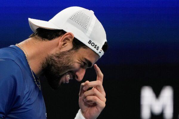 Italy's Matteo Berrettini reacts after losing a point to United States' Taylor Fritz during the final of the United Cup tennis event in Sydney on Jan. 8, 2023. (Mark Baker/AP Photo)