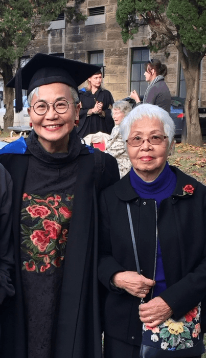 Pamela Leung (L) with her 90-year-old mother (R), after Leung's graduation ceremony from the National Art School, in Sydney, Australia, on May 18, 2017. (Courtesy of Pamela Leung)
