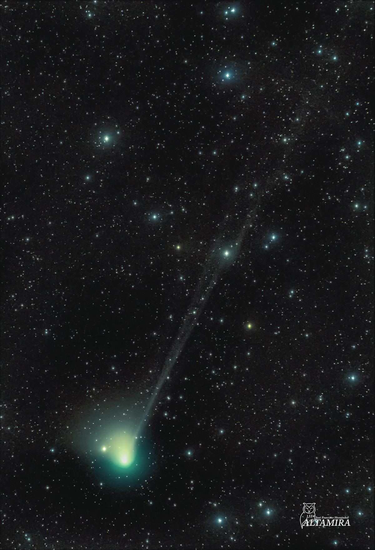 C/2022 E3 ZTF exhibits a green coma and yellow-tinged ion tail. (Courtesy of <a href="https://www.facebook.com/josefrancisco.hernandez.1048">Jose Francisco Hernandez</a>)