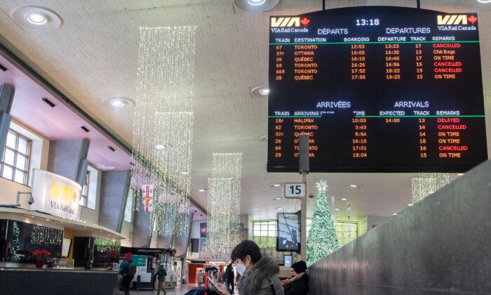 VIA Rail Apologizes for Train Delays and Cancellations Over Christmas Holidays