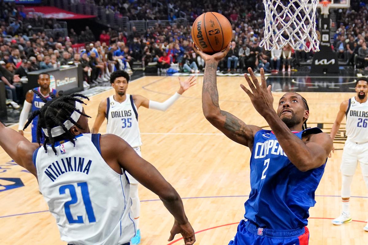 Leonard, Clippers Hold Off Doncic, Mavs to Snap 6-Game Skid