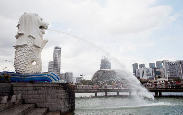 A view of the Merlion and the Singapore River, in Singapore, on March 9, 2015. (Scott Halleran/Getty Images)
