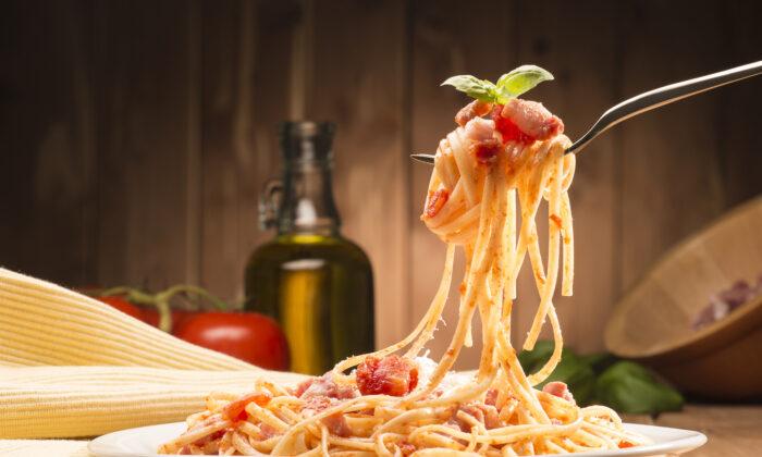 Stop Hating on Pasta – It Actually Has a Healthy Ratio of Carbs, Protein and Fat