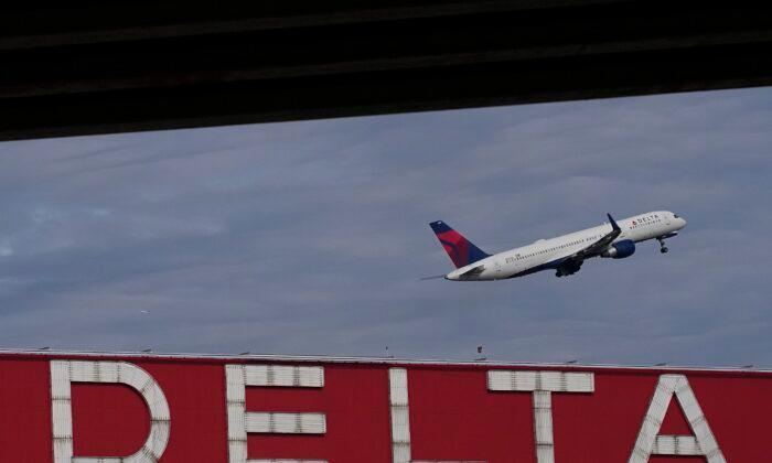 Holiday Payoff: Delta Air Lines Posts $828 Million Profit in 4th Quarter