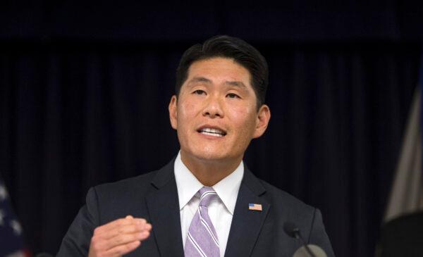 U.S. Attorney Robert Hur speaks at a news conference at the U.S. Attorney's Office in Baltimore on Sept. 19, 2018. (Zach Gibson/Getty Images)