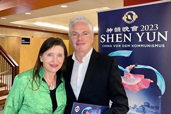 Barbara and Norbert Wulff at Shen Yun Performing Arts, in Frankfurt, on Jan. 11, 2023. (Nancy McDonnell/The Epoch Times)