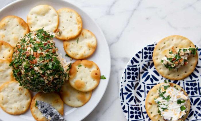 Cheese Ball With Herbs and Spices