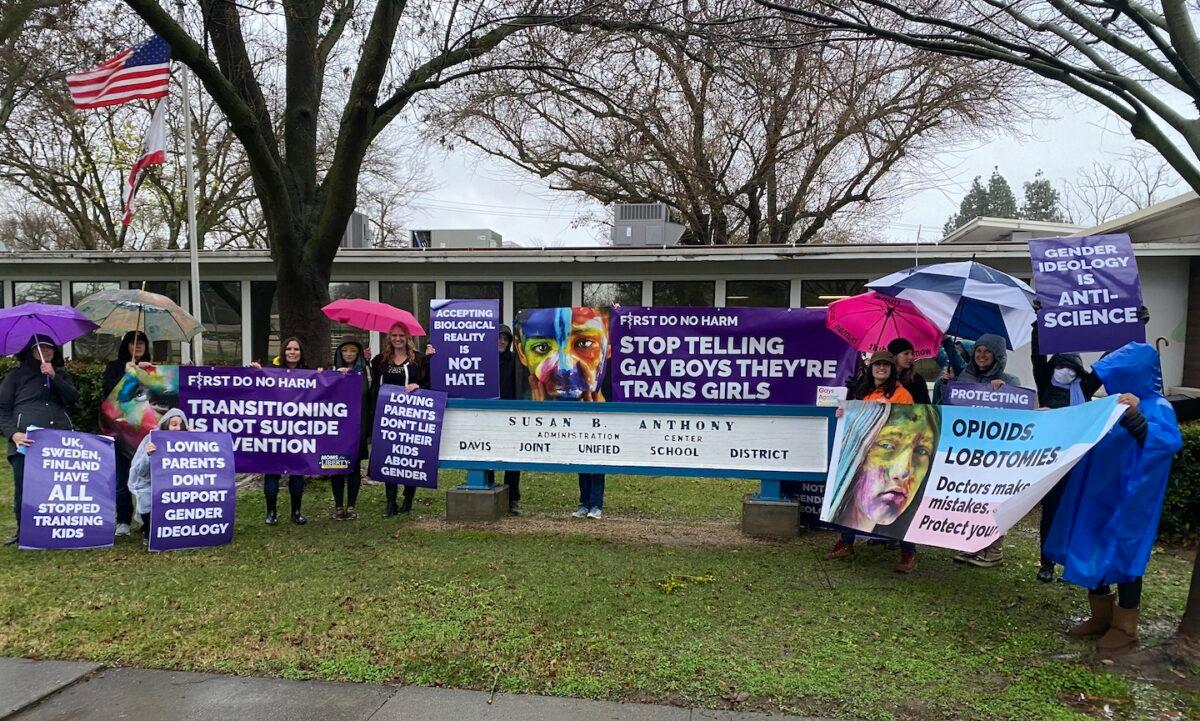  Parents protest outside the Davis Joint Unified School District offices over a talk featuring Rachel Pepper, co-author of “The Transgender Child,” in Davis, Calif., on Jan. 11, 2023. (Courtesy of Our Duty)