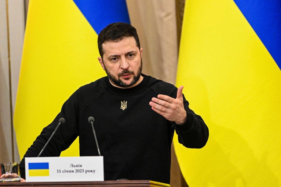 Ukraine’s Zelenskyy Visits Istanbul for Talks With Turkish President