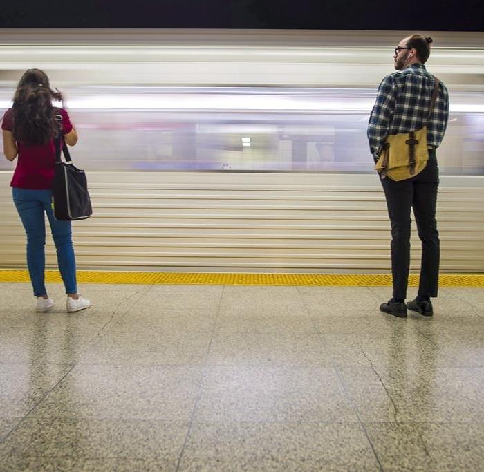 Canadian Companies Try 4-Day Work Week, Discover Pros and Cons