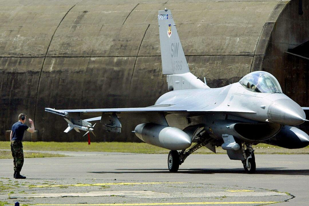Biden: US Will Not Supply F-16 Fighter Jets to Ukraine