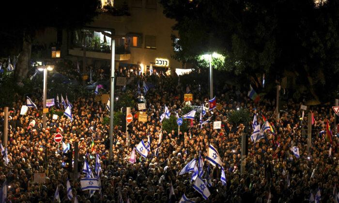 Thousands in Israel Hold Protests Against Government Plans to Overhaul Judicial System