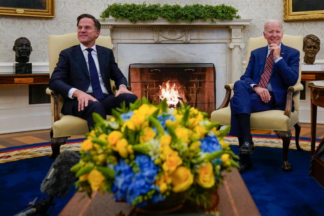 Biden Hosts Netherlands Prime Minister for Talks on Tech Chips, Ukraine