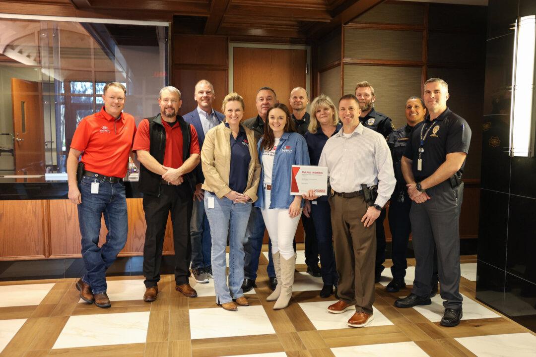 Texas Police Department Rejects Gift From Conservative Christian Company, Patriot Mobile