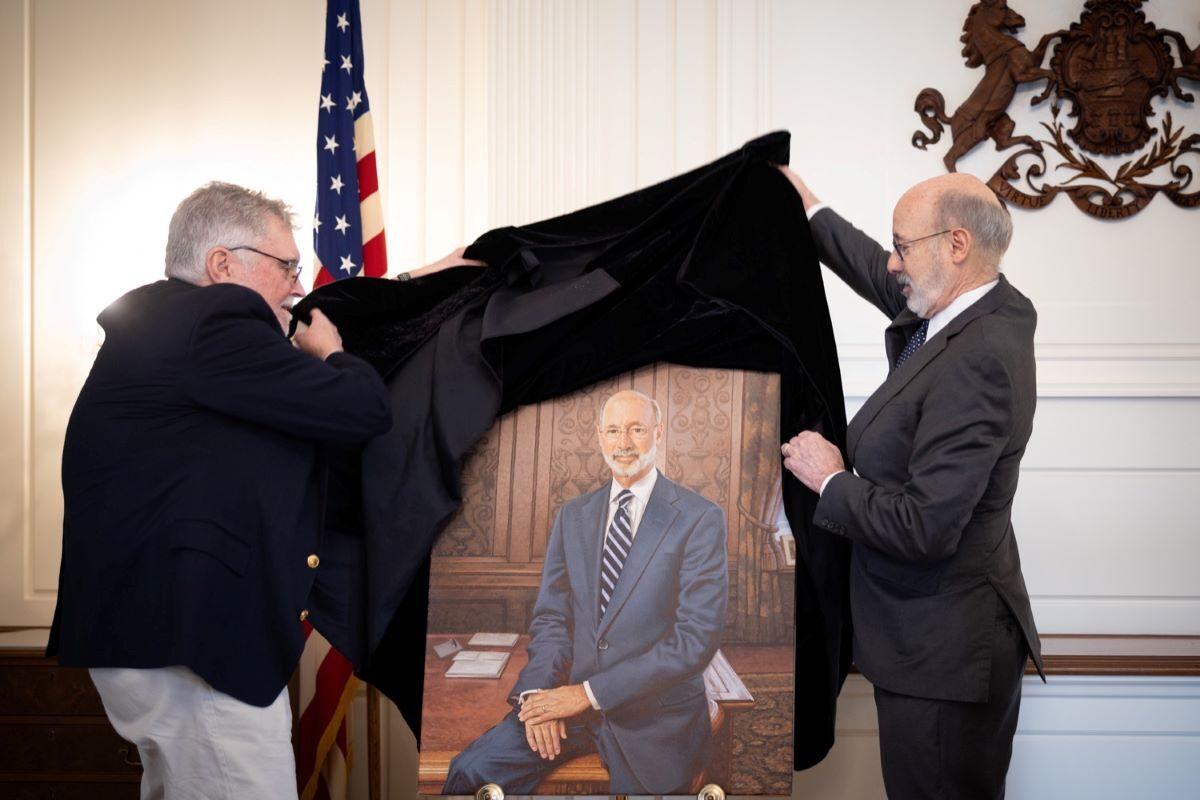 Outgoing Pennsylvania Gov. Tom Wolf (R) unveils his portrait that will hang in the governor’s office at the Pennsylvania State Capitol in Harrisburg on Jan. 10, 2023. (Courtesy of Commonwealth Media Services)