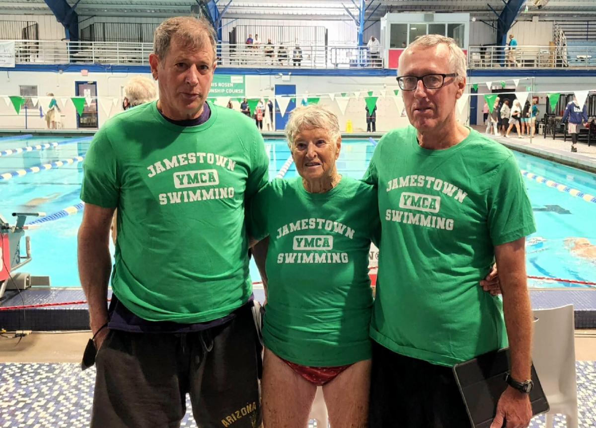 Judy with her sons, Jim (L) and David, at the 2022 YMCA Masters Nationals. (Courtesy of Maria Roehmholdt)