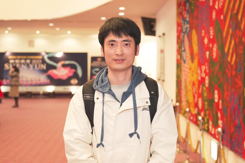 Shen Yun Purified My Soul, Says Chinese Student in Japan