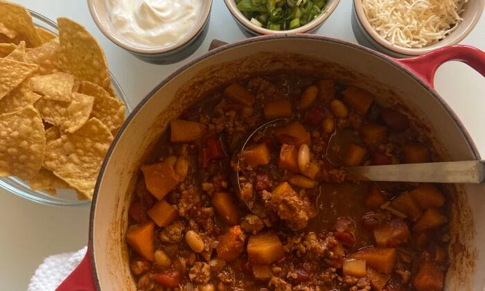 A Kettle of Homemade Chili Is the Gift That Keeps on Giving