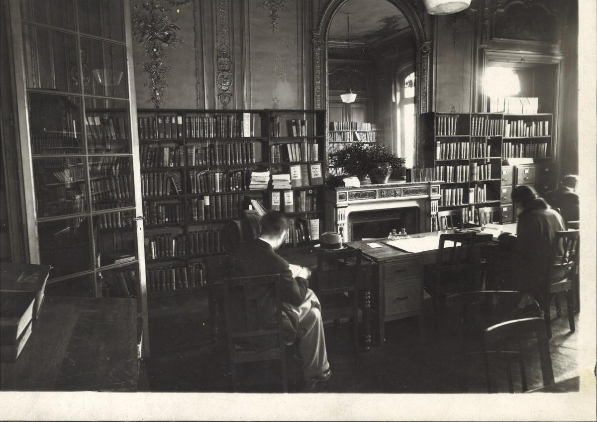 ‘The Paris Library: A Novel’: An American Library in Paris Filled With Heroes
